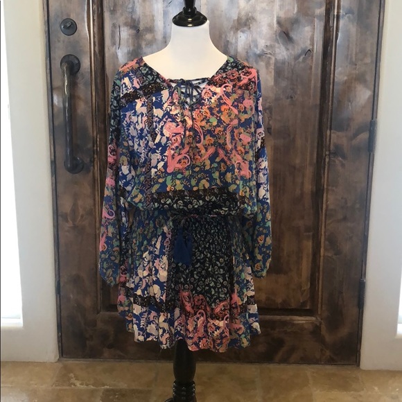 Umgee Dresses & Skirts - Adorable tunic/short dress Umgee Dresses & Skirts - Adorable tunic/short dress
